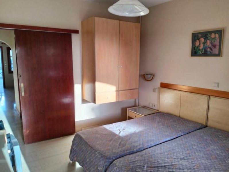 Kefalas Kreta, Kefalas: Gebäude mit 3 Wohnungen zu verkaufen Haus kaufen